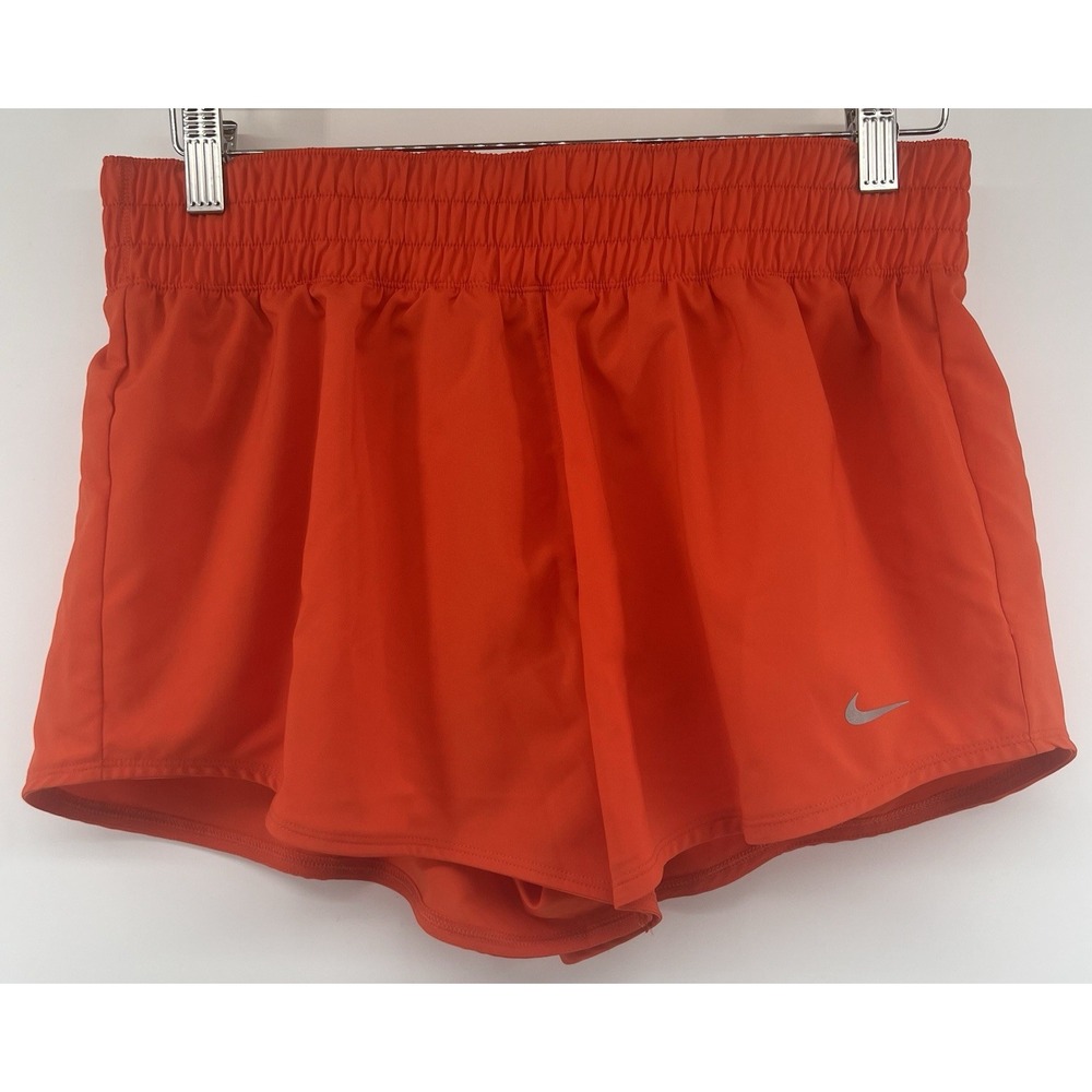 Nike Women's One Dri-FIT Mid-Rise 3" Brief-Lined Shorts Picante Red Medium